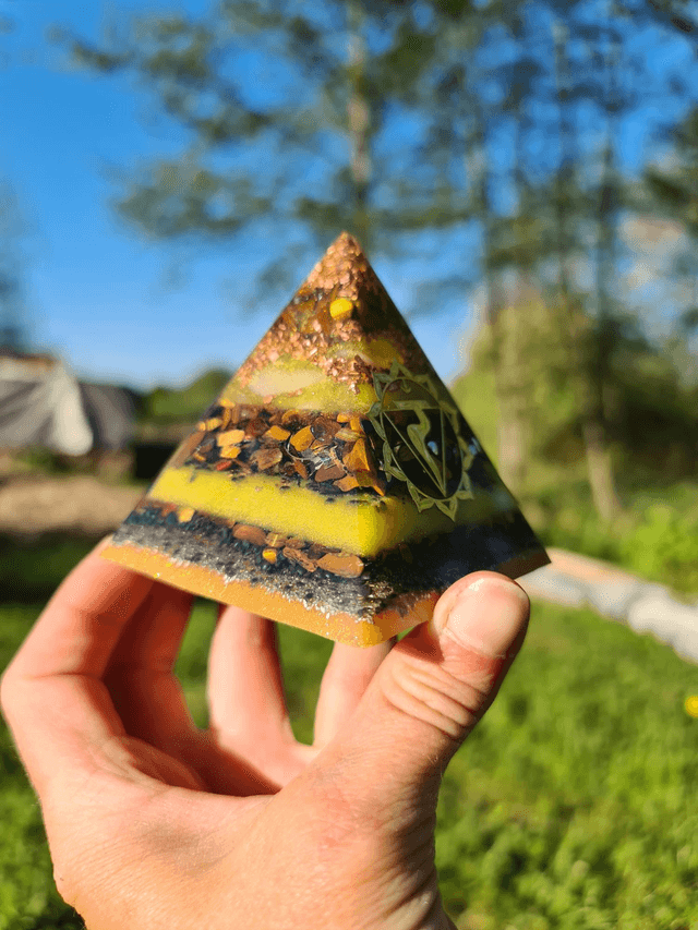 Pyramide Chakra plexus solaire
