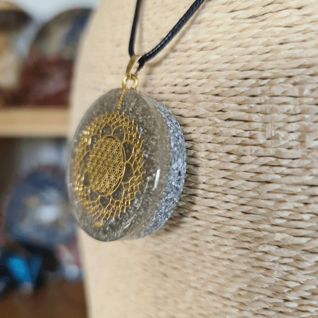 Amulette Fleur de vie Quartz
