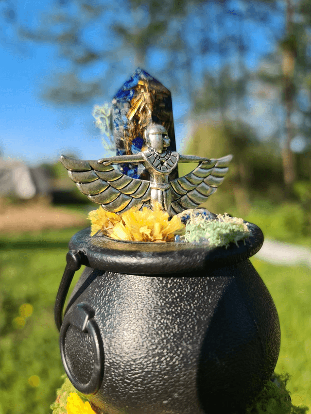 Chaudron de protection orgonite Isis