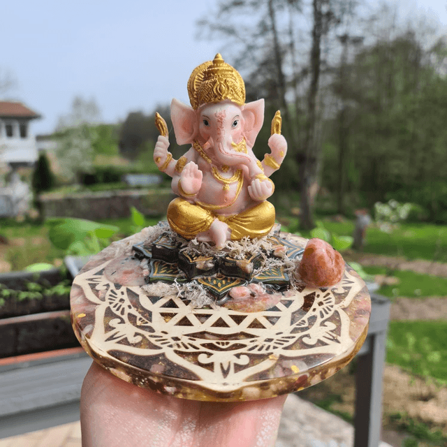 Ganesh Grenat et Pierre de soleil 