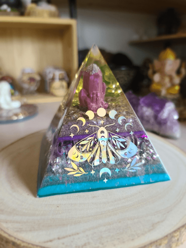 Pyramide Papillon 🦋 10cm