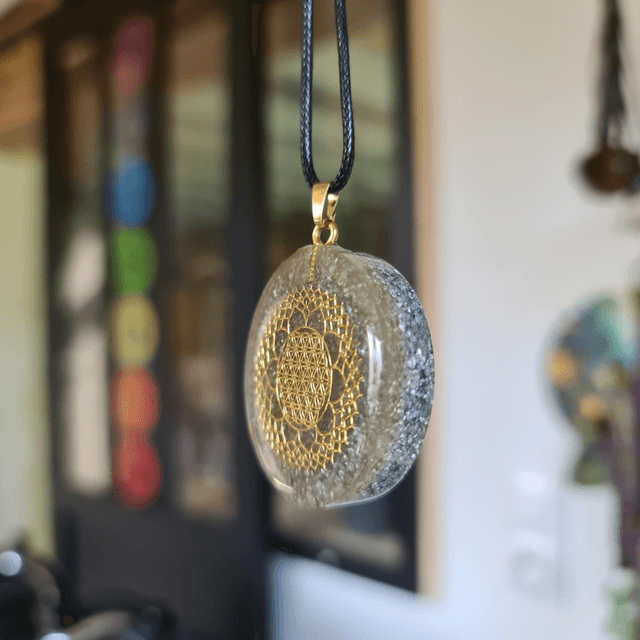 Amulette Fleur de vie Quartz