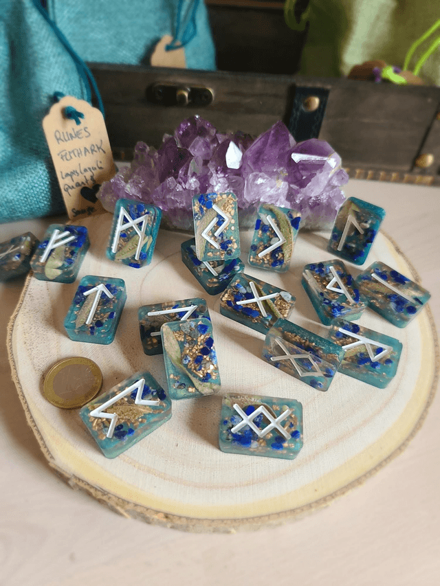 Runes Futhark 💙🌿 Lapis-lazuli et Sauge