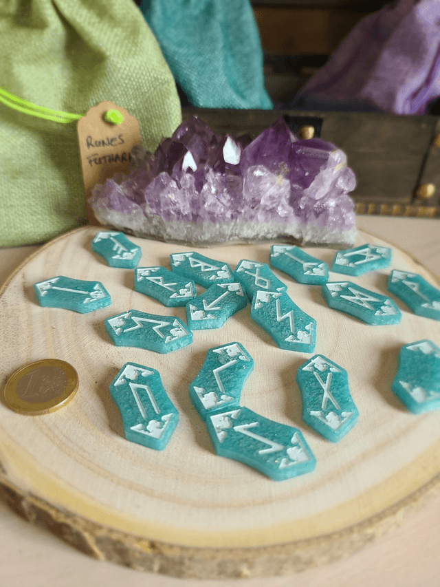 Runes Futhark 💙 Bleu turquoise 