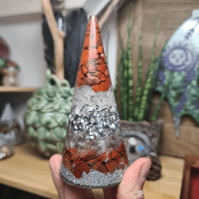 Cône Orgonite ancrage Jaspe rouge 