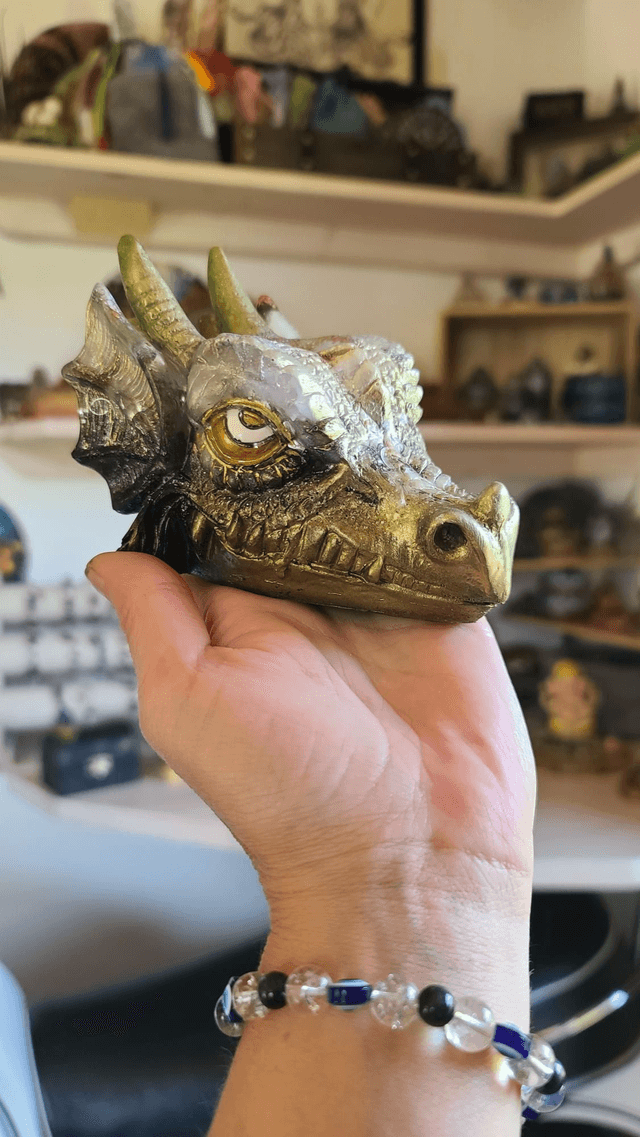Dragon d'or 🐉 Élément Terre 