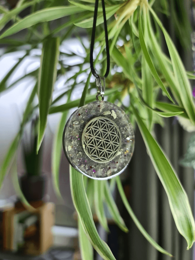 Amulette Fleur de vie Quartz rose