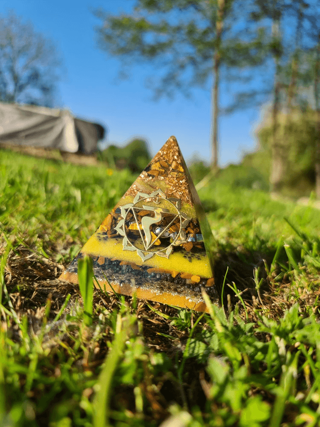 Pyramide Chakra plexus solaire
