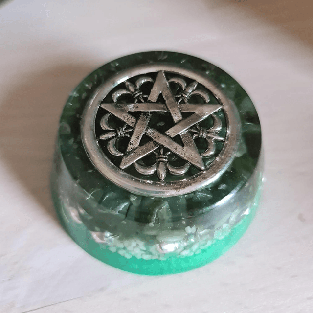 Galet pentacle Aventurine verte