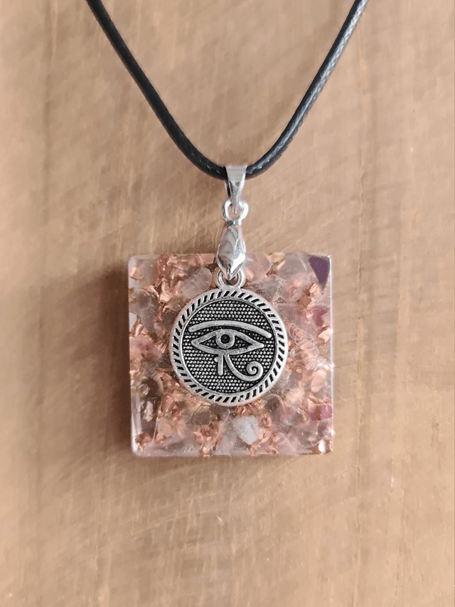 Médaillon carré Horus Fluorite 