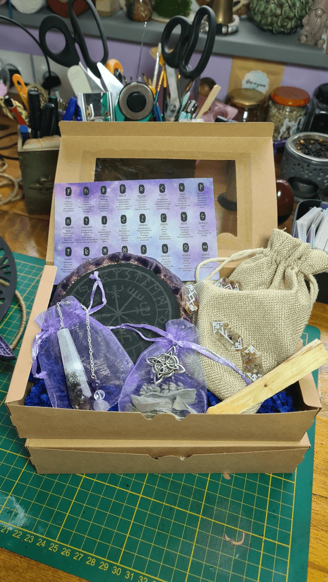 Coffret Divination "L'Étoile Violette"